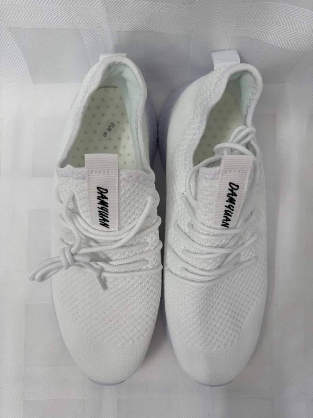 NWOB Men’s White Knit Lace-Up Lightweight Memory Foam Sneakers